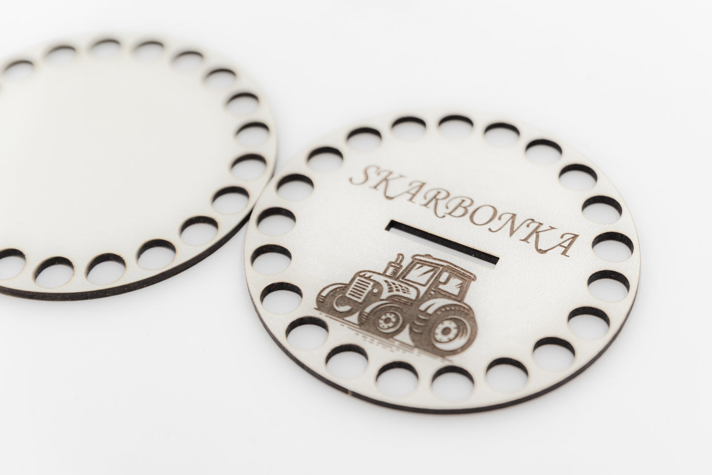 Baza pod szydełko – okrągła do skarbonki z traktorem | HDF 10 cm