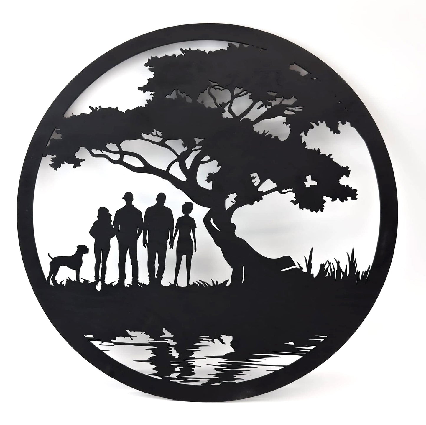 Baza pod mech - Rodzina z psem pod drzewem