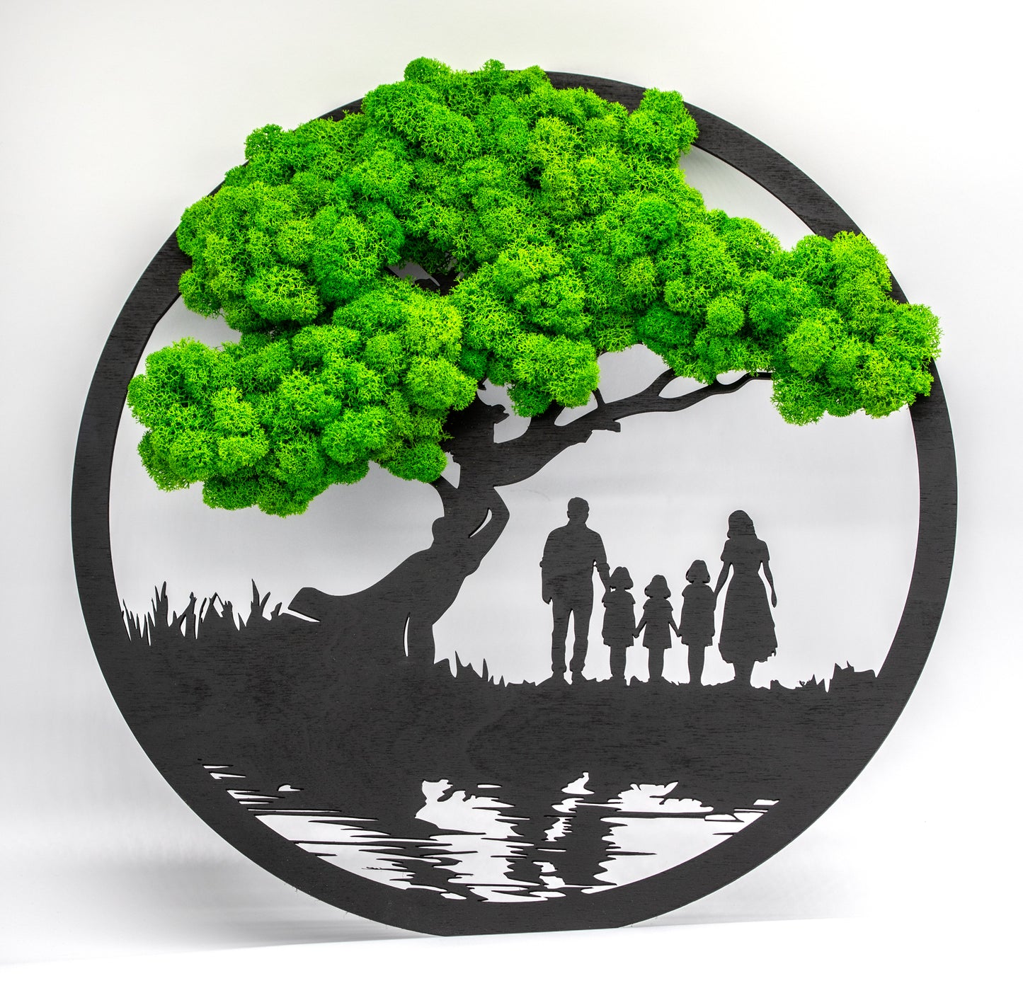 Drzewo z mchem - rodzina rodzice i trzy córki